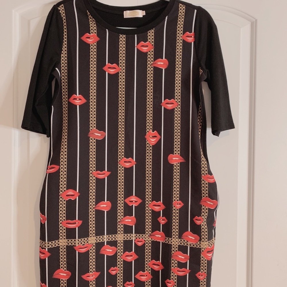 T-SHIRT DRESS WITH POCKETS